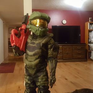 Meet your Posher, Derek